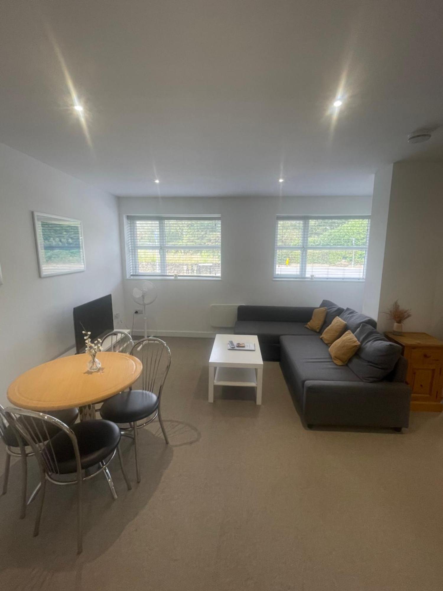 Apartment La Fontaine Court - Aldershot